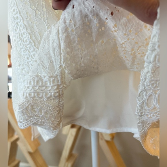 ANDREE BY UNIT White Lace Blouse, 1X - Picture 2 of 13